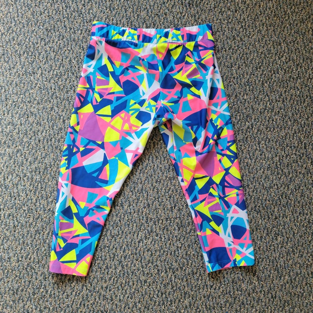 RARE Under Armour Pink Blue Neon Compression Capris Size Medium - Picture 1 of 7